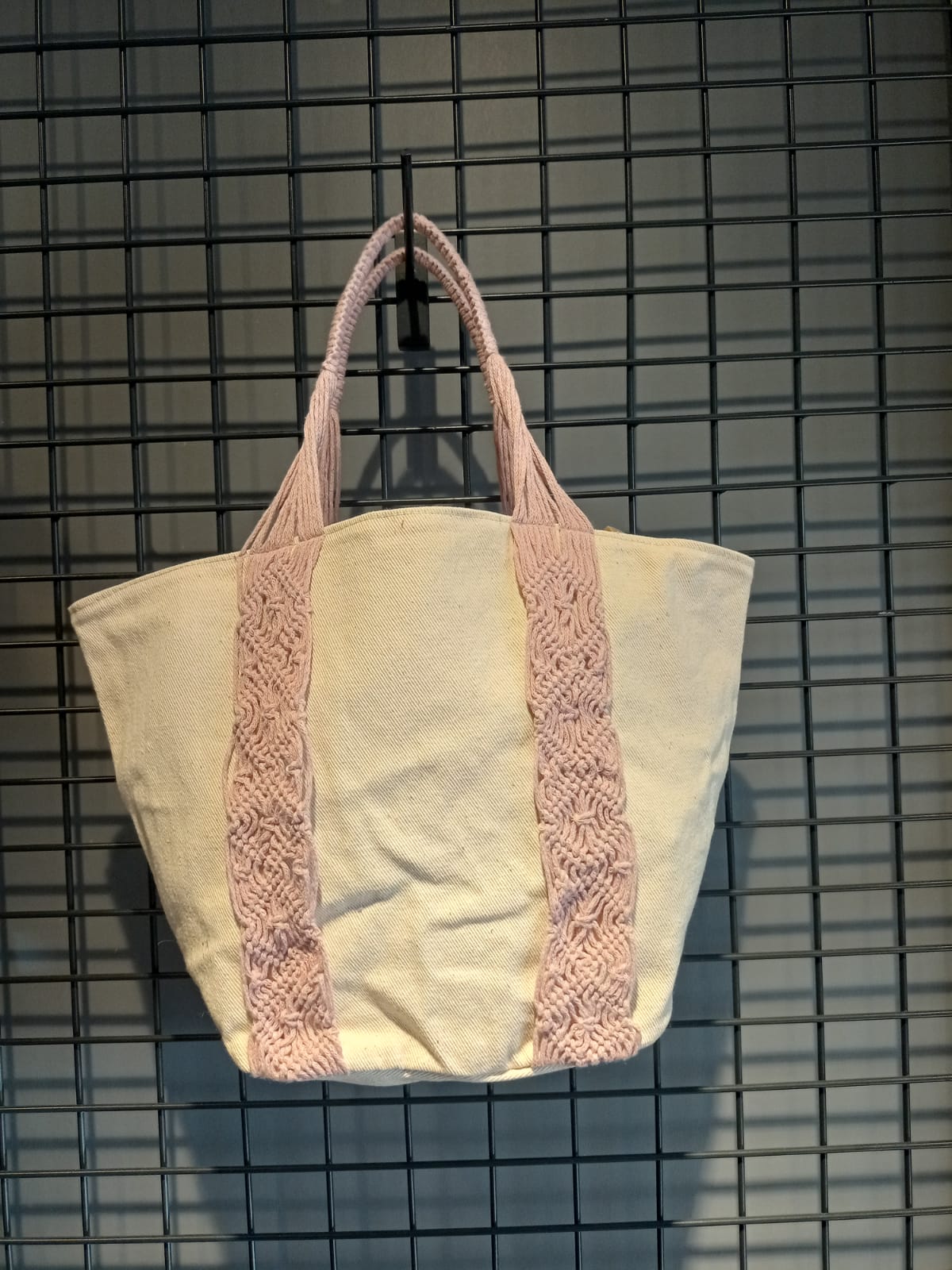 WhatsApp Image 2023-04-04 at 10-17-17